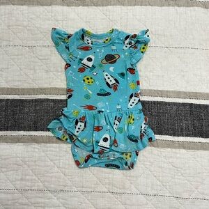 Blue Space-Themed Posh Peanut Twirl